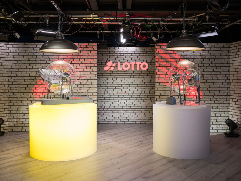 Bei der Ziehung der Superzahl kam es zur Panne. (Archivfoto) - Foto: Oliver Dietze/dpa