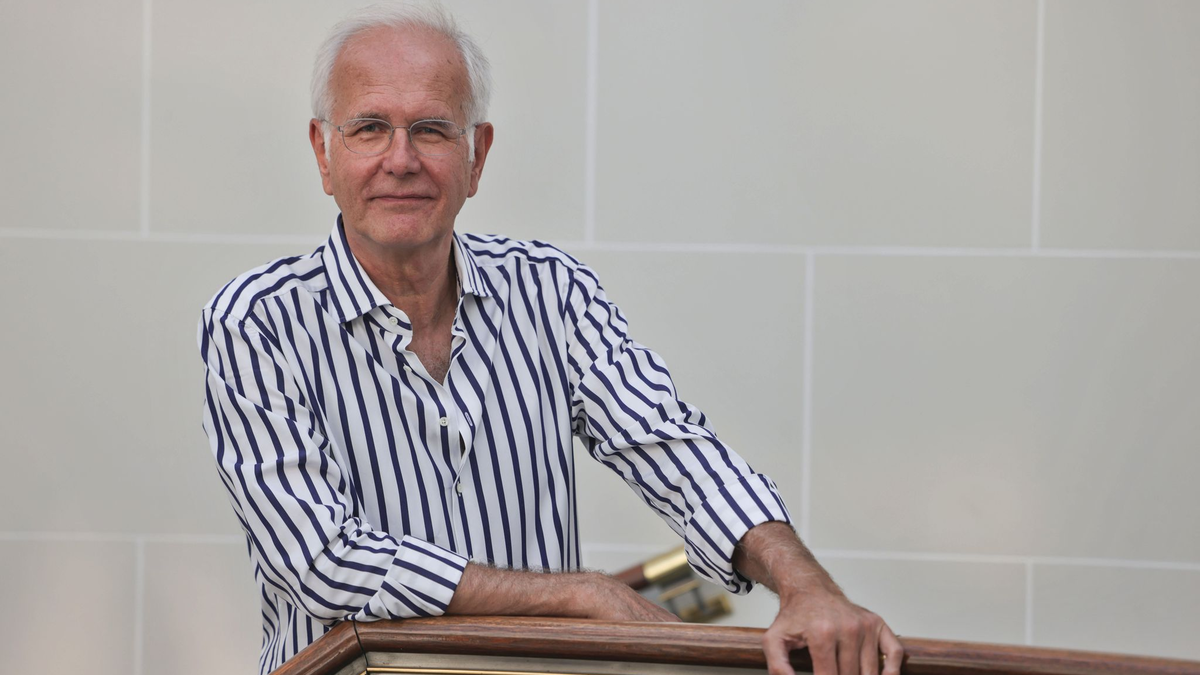 Harald Schmidt hat einen Tipp für alle, die auswandern wollen: Erst mal die Lage vor Ort checken. (Archivbild) - Foto: Oliver Berg/dpa