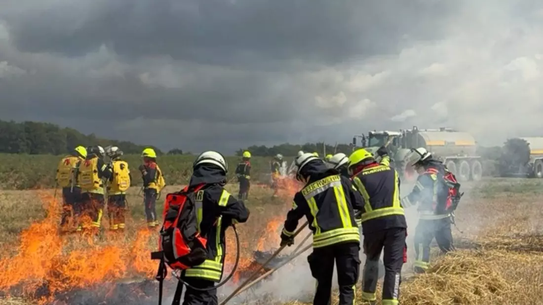 FW-MG: Übungsdienst zur Vegetationsbrandbekämpfung in Hardt und Rasseln - Bild: presseportal.de