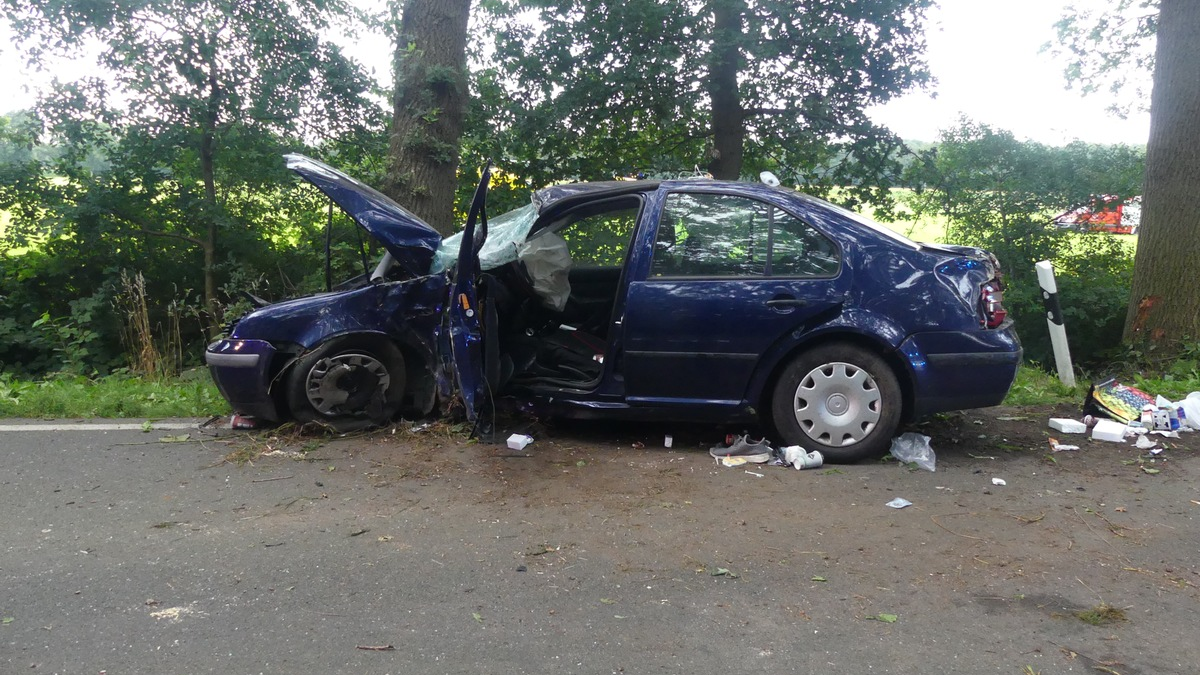 POL-CUX: Schwerer Verkehrsunfall mit einer lebensgefährlich verletzten Person - Foto: presseportal.de