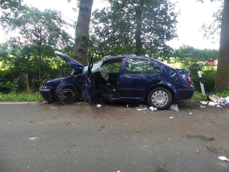 POL-CUX: Schwerer Verkehrsunfall mit einer lebensgefährlich verletzten Person - Foto: presseportal.de