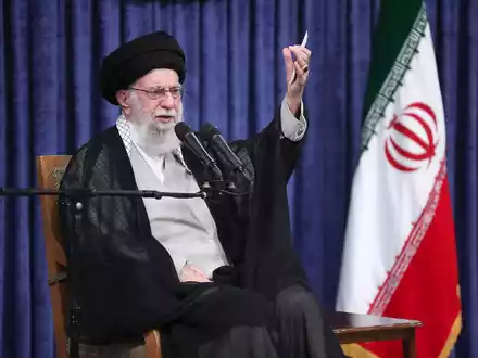Irans oberster Führer Ali Chamenei bezeichnet die Probleme mit den USA unter Präsident Donald Trump als «unlösbar». (Archivbild) - Foto: Uncredited/Office of the Iranian Supreme Leader via AP/dpa