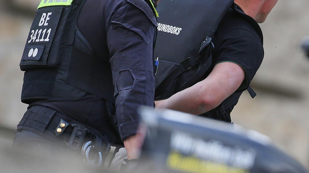 Rechtsextremer Aktivist wird abgeführt am 24.08.2025 - Foto: über dts Nachrichtenagentur