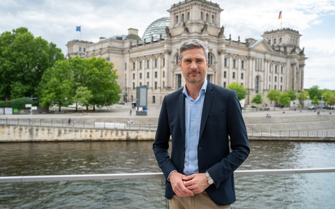 „Bis jetzt haben wir viel geschafft“: Angela Merkel vertritt im ARD Exklusivinterview gegensätzliche Position zu Friedrich Merz - Foto: presseportal.de