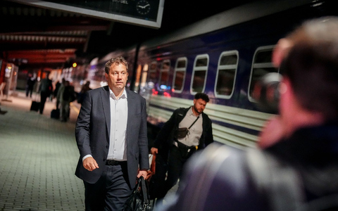 Klingbeil erinnert an gefallene ukrainische Soldaten. - Foto: Kay Nietfeld/dpa