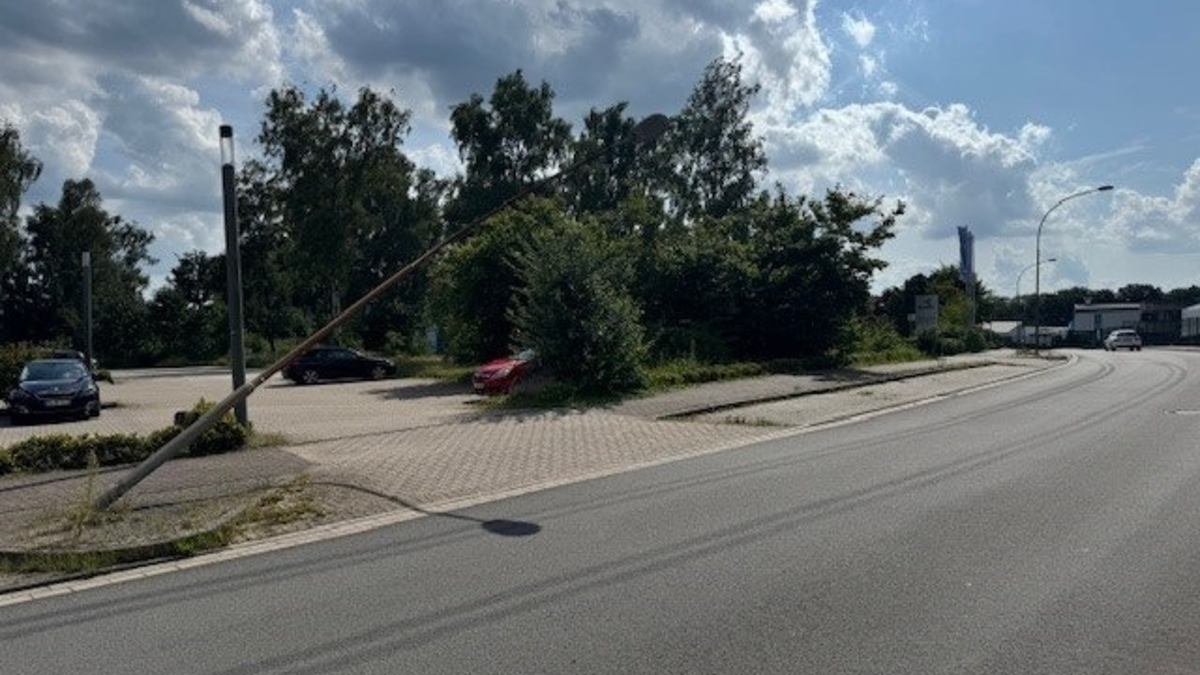 POL-RZ: Verkehrsunfallflucht - Zeugen gesucht - Foto: presseportal.de