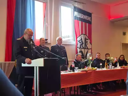 FW-ROW: Feuerwehr wichtiger denn je - Delegiertenversammlung des Kreisfeuerwehrverbandes Rotenburg e.V. in Jeersdorf - Foto: presseportal.de