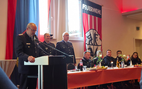 FW-ROW: Feuerwehr wichtiger denn je - Delegiertenversammlung des Kreisfeuerwehrverbandes Rotenburg e.V. in Jeersdorf - Foto: presseportal.de