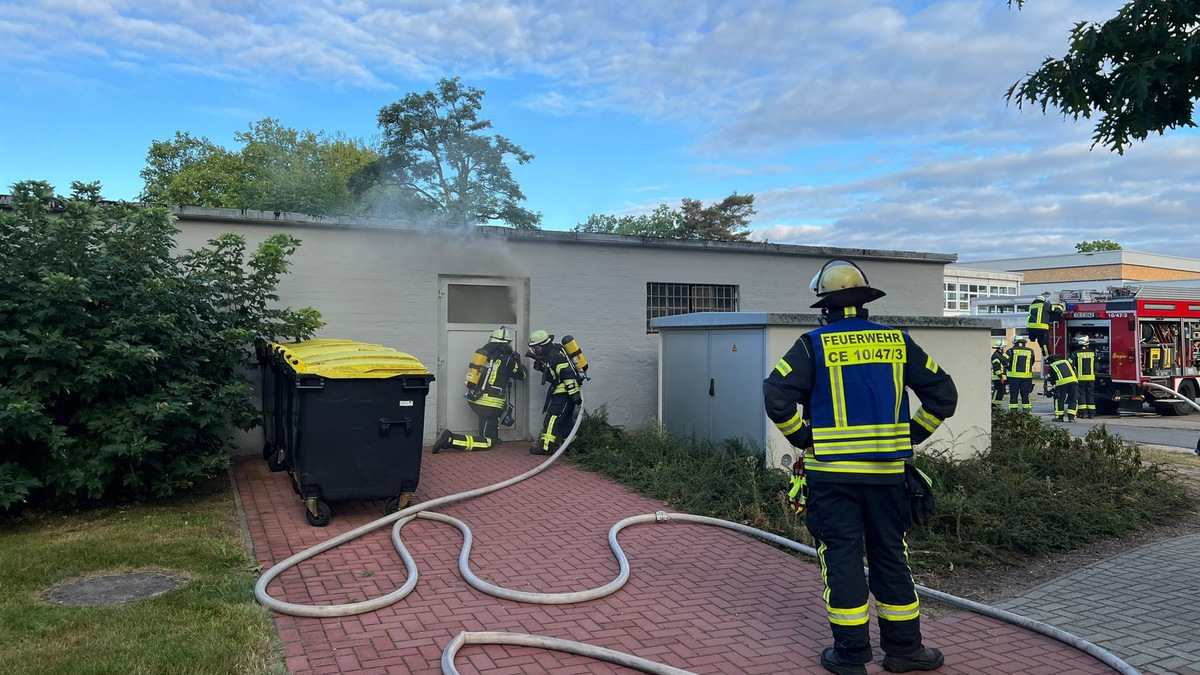 FW Celle: Feuer in einer Abstellraum - Foto: presseportal.de