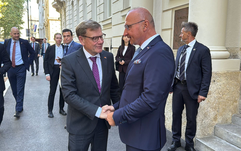Außenminister Johann Wadephul (CDU) wird von seinem kroatischen Kollegen Gordan Grlic Radman in der Hauptstadt Zagreb zum Antrittsbesuch empfangen. - Foto: Jörg Blank/dpa