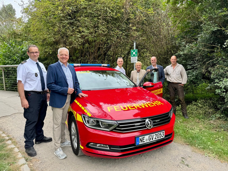 FW Grevenbroich: Projekt Rettungspunkte im Stadtwald gestartet - schnellere Hilfe im Notfall - Foto: presseportal.de