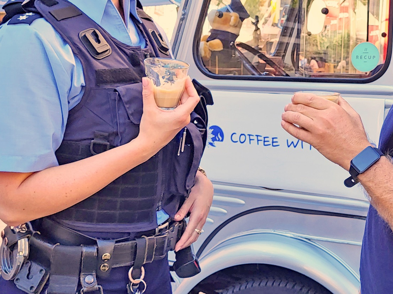 POL-W: SG - Coffee with a cop in Solingen: Die Polizei lädt die Bürgerinnen und Bürger auf Kaffee und gute Gespräche ein - Foto: presseportal.de