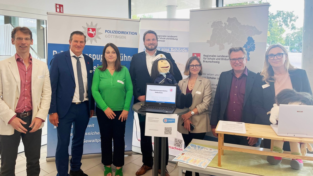 POL-GOE: Gemeinsam für Sicherheit und Prävention im Kinderschutz: Polizei und Regionale Landesämter für Schule und Bildung unterstützen Schulen - Foto: presseportal.de