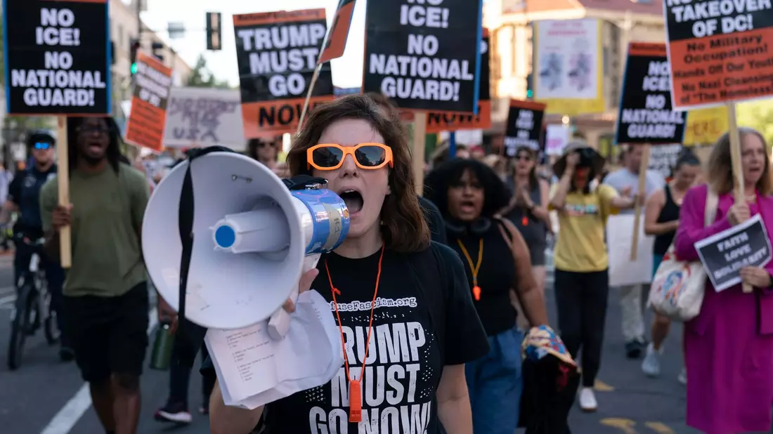 Trumps Vorgehen ist hochumstritten und hat Proteste ausgelöst. (Archivbild) - Bild: Jose Luis Magana/AP/dpa