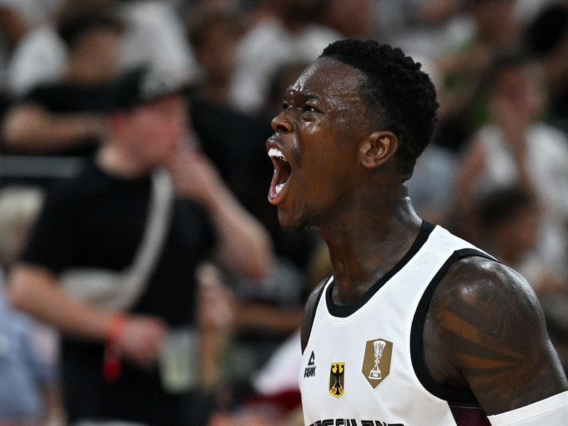 Wünscht sich mehr Respekt und Liebe: Dennis Schröder. - Foto: Sven Hoppe/dpa