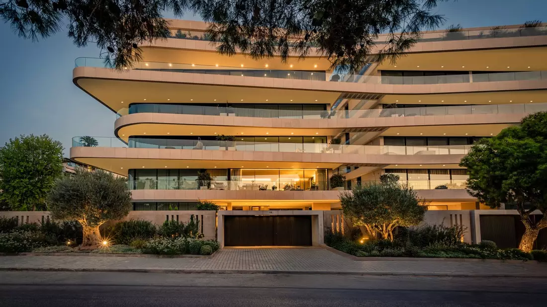 Primus inter pares: City 1 Group gewinnt Iconic Award für Icon Living Glyfada - Bild: presseportal.de