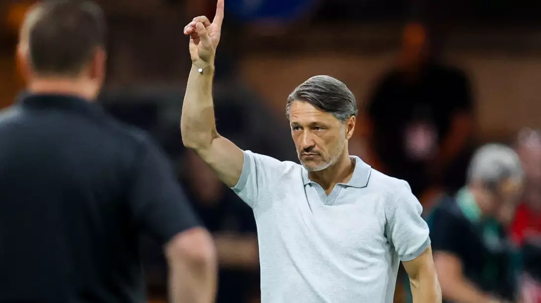 Niko Kovac hat seinen Vertrag beim BVB verlängert. (Archivbild) - Bild: Christoph Reichwein/dpa