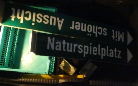 POL-FL: Gemeinde Hattstedt und Bordelum - Pärchen stiehlt mehrere Verkehrszeichen und wird erwischt - Foto: presseportal.de