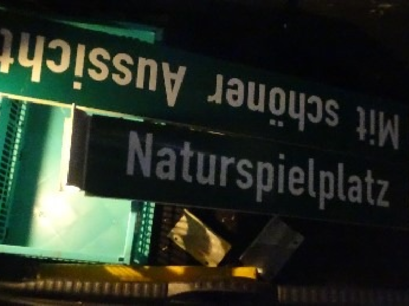 POL-FL: Gemeinde Hattstedt und Bordelum - Pärchen stiehlt mehrere Verkehrszeichen und wird erwischt - Foto: presseportal.de