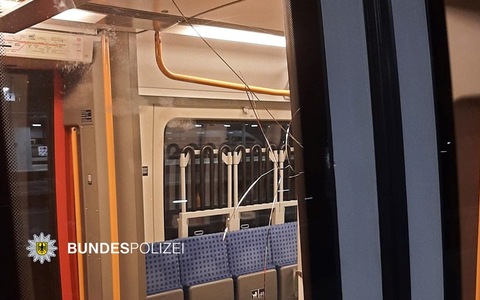 Bundespolizeidirektion München: Frust wegen verpasstem Zug 31-Jähriger warf zwei Bierflaschen - Foto: presseportal.de