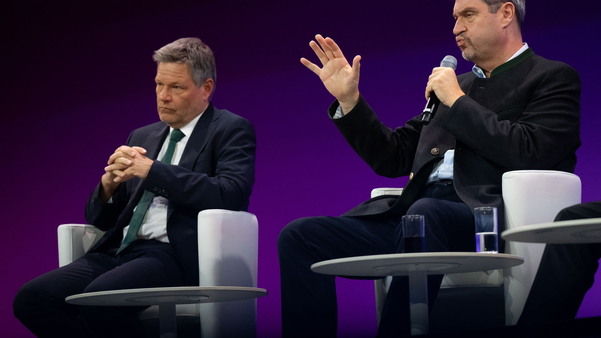 Ziemlich beste Feinde: Robert Habeck und Markus Söder. (Archivbild) - Foto: Sven Hoppe/dpa