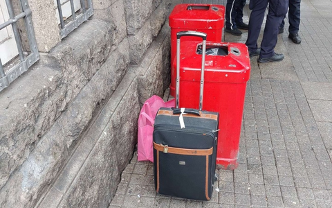 BPOL-HH: Herrenloser Trolley sorgte für Einsatzmaßnahmen der Bundespolizei am Hamburger Hauptbahnhof-Eigentümer durch Videosichtung und Fahndung festgestellt- - Foto: presseportal.de