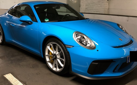 POL-H: Zeugenaufruf: Täter stehlen hochwertigen Porsche in Hannover-Kleefeld - Polizei bittet um Hinweise - Foto: presseportal.de