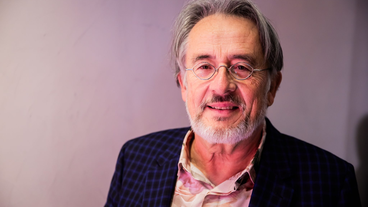 Mit 66 Jahren, da fängt das Leben an: Gert Scobel bleibt auch als Rentner aktiv bei Youtube. (Archivbild) - Foto: Christoph Soeder/dpa