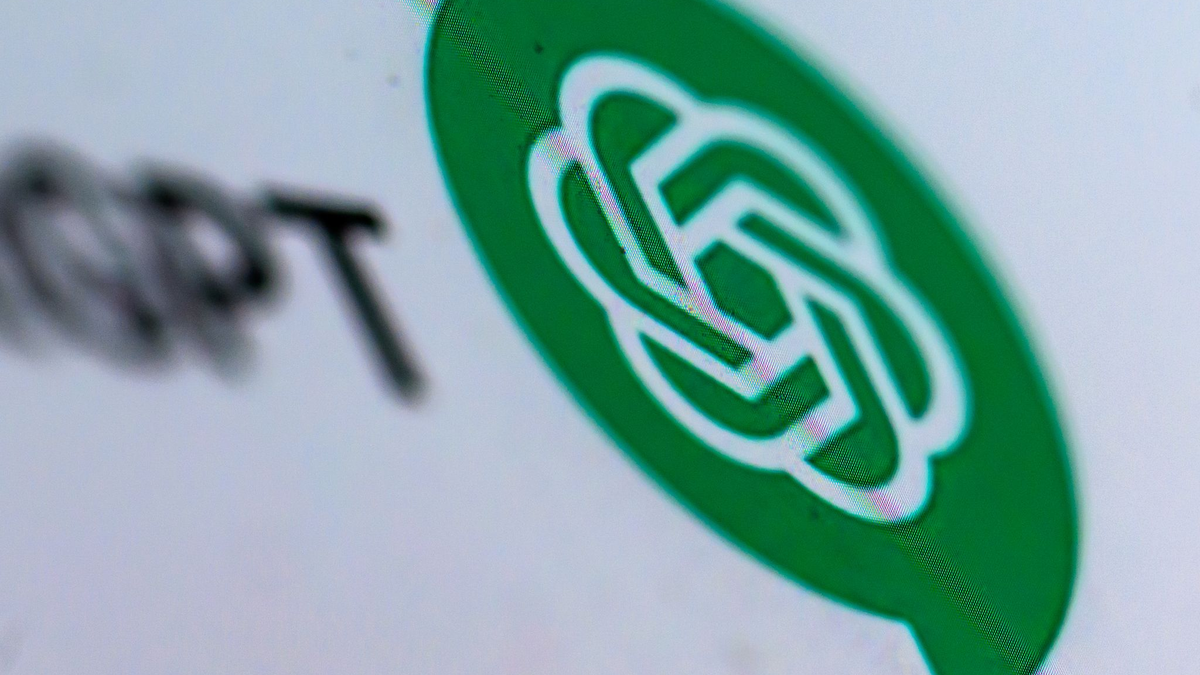 Mit Abstand am häufigsten nutzen Jugendliche den KI-Chatbot ChatGPT des Betreibers OpenAI.(Illustration)  - Foto: Hendrik Schmidt/dpa