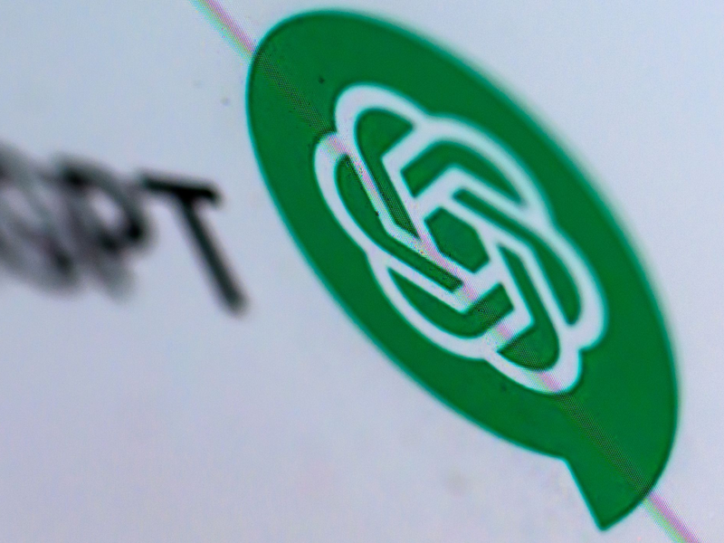 Der ChatGPT-Entwickler OpenAI verspricht bessere Maßnahmen zur Suizid-Prävention. (Archivbild) - Foto: Hendrik Schmidt/dpa