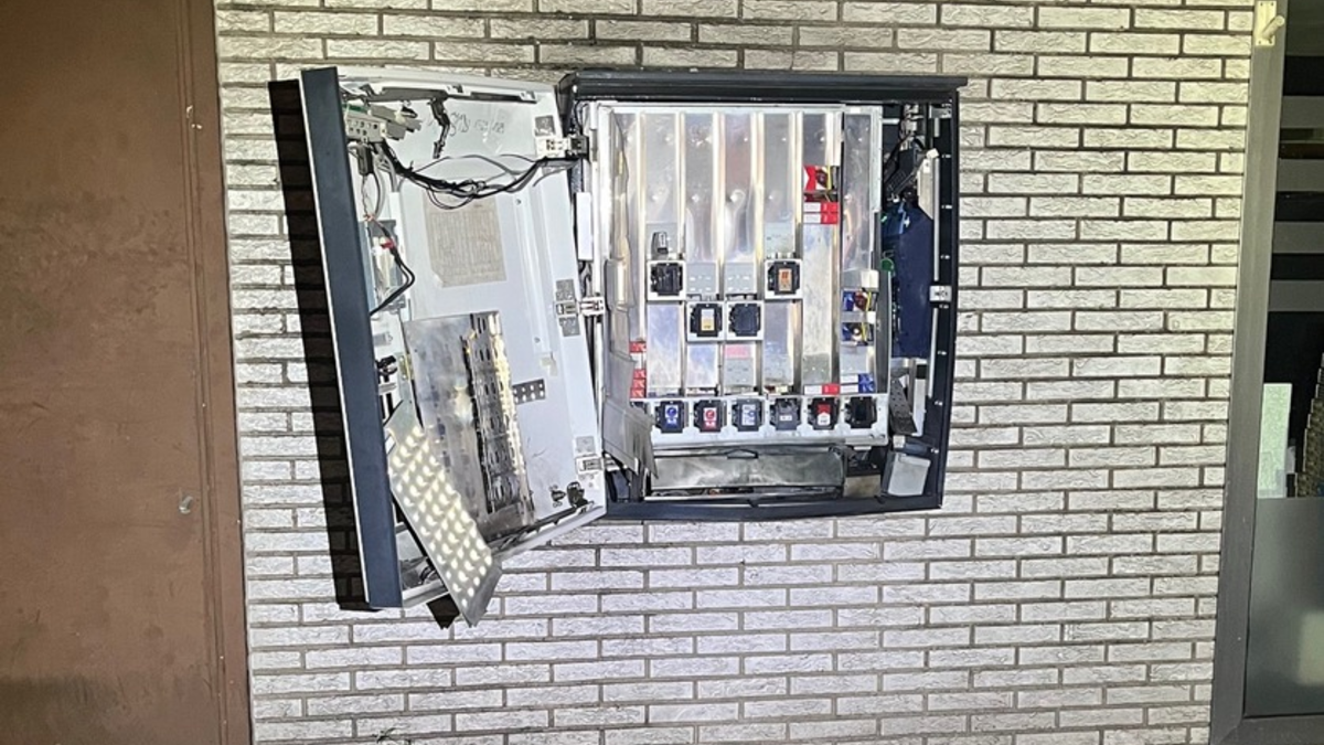 POL-SO: Zigarettenautomat gesprengt - Foto: presseportal.de