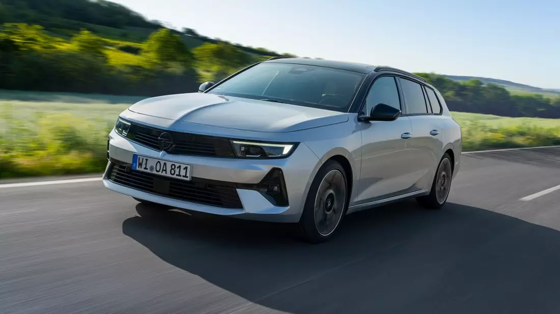 Opel Astra Sports Tourer Hybrid: Ein echter Langstrecken-Held - Bild: presseportal.de