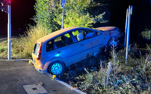 POL-COE: Senden, Bösensell, Weseler Straße/ Auto von Straße abgekommen - Foto: presseportal.de