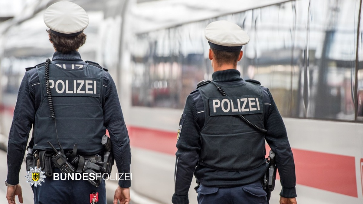 Bundespolizeidirektion München: Familienzusammenführung geglückt Bundespolizei schickt Kinder nach - Foto: presseportal.de