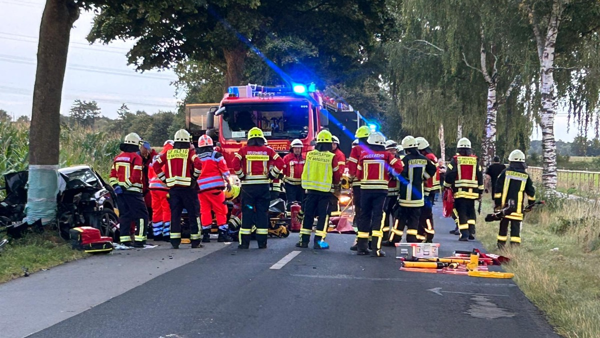 POL-STD: 18-jähriger Fahrer bei Unfall in Brest schwer verletzt, Einbrecher im Imbissbereich des Freibades Hollen-Twielenfleth, 83-jähriger Senior in der Nähe vom Stader Bahnhof beraubt - Polizei sucht Zeugen - Foto: presseportal.de