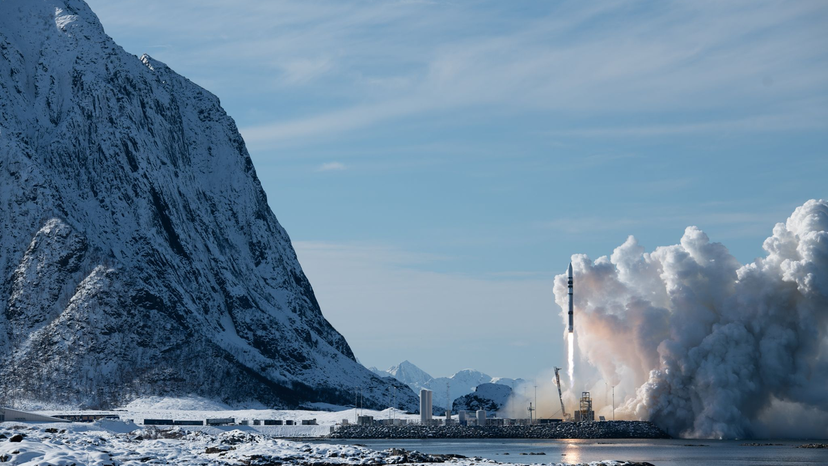 Der Teststart der «Spectrum»-Rakete des deutschen Herstellers Isar Aerospace im März. Das Unternehmen hat die Testphase seiner Rakete noch nicht abgeschlossen, aber bereits kommerzielle Aufträge im Buch. (Archivbild) - Foto: -/Isar Aerospace/dpa
