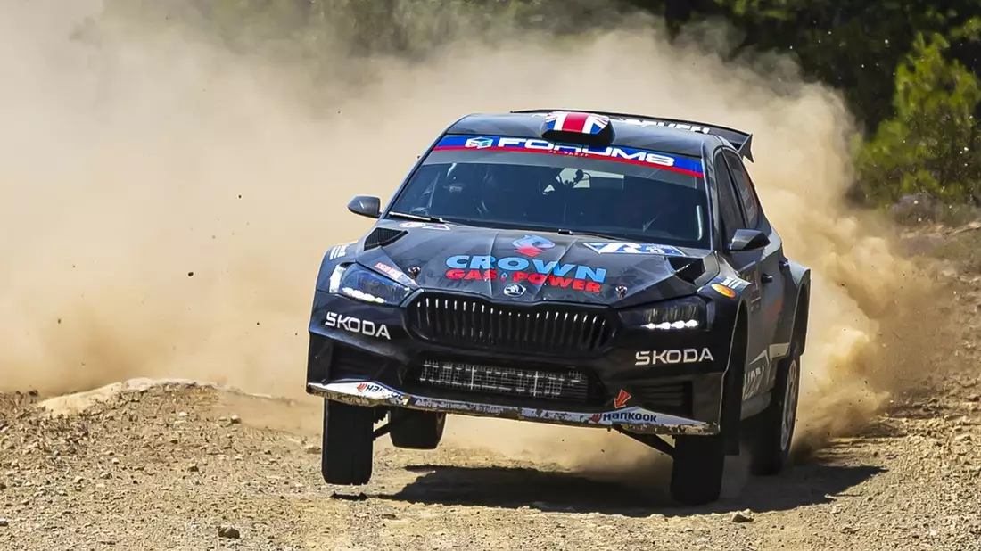 Rallye Paraguay: Der Kampf um den WRC2-Titel spitzt sich zu, während die Škoda Crews nach Südamerika reisen - Bild: presseportal.de
