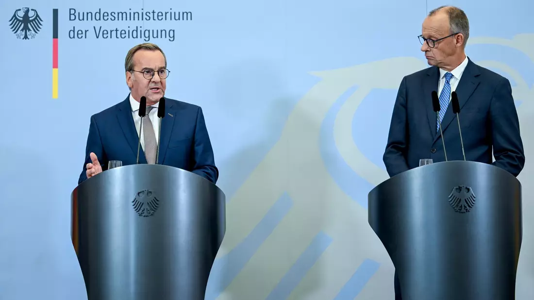 Pressekonferenz nach Kabinettssitzung im Bendlerblock - Bild: Britta Pedersen/dpa