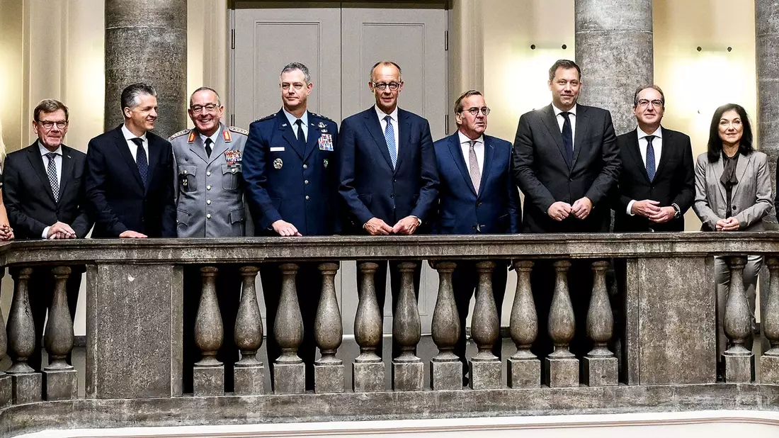Kabinettssitzung im Bundesverteidigungsministerium - Bild: Britta Pedersen/dpa