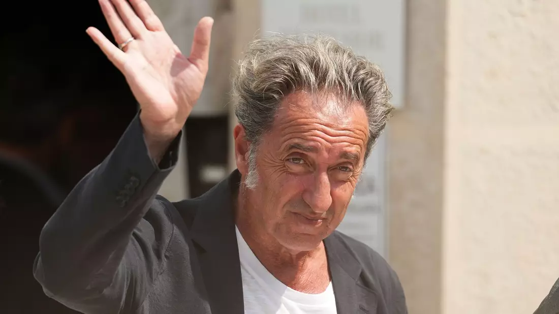 Paolo Sorrentino eröffnet mit seinem neuen Werk die Filmfestspiele. - Bild: Scott A Garfitt/Invision/AP/dpa