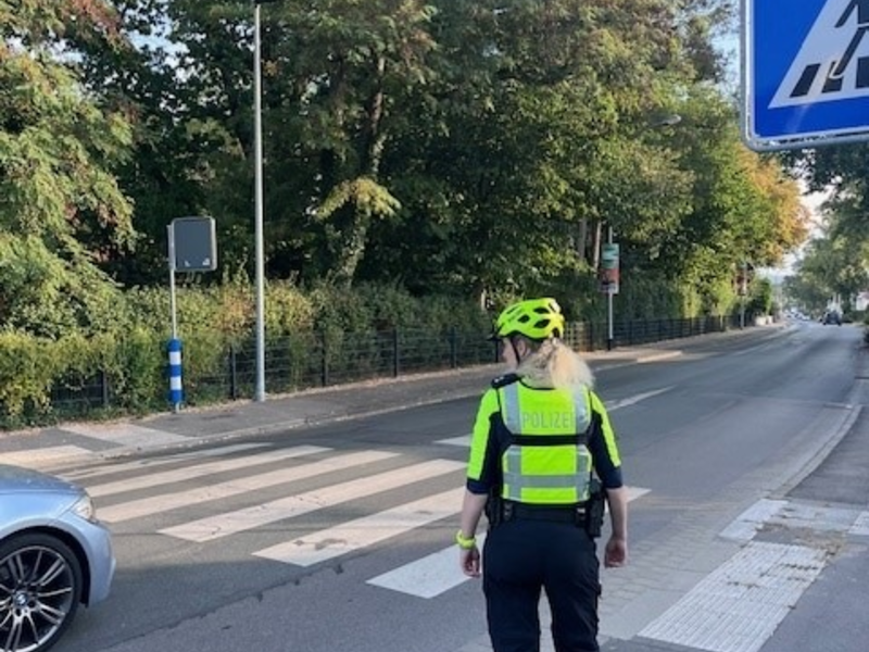 POL-LIP: Kreis Lippe. Kontrollen zum Schulstart: Viele Autofahrer an Schulen zu schnell unterwegs. - Foto: presseportal.de
