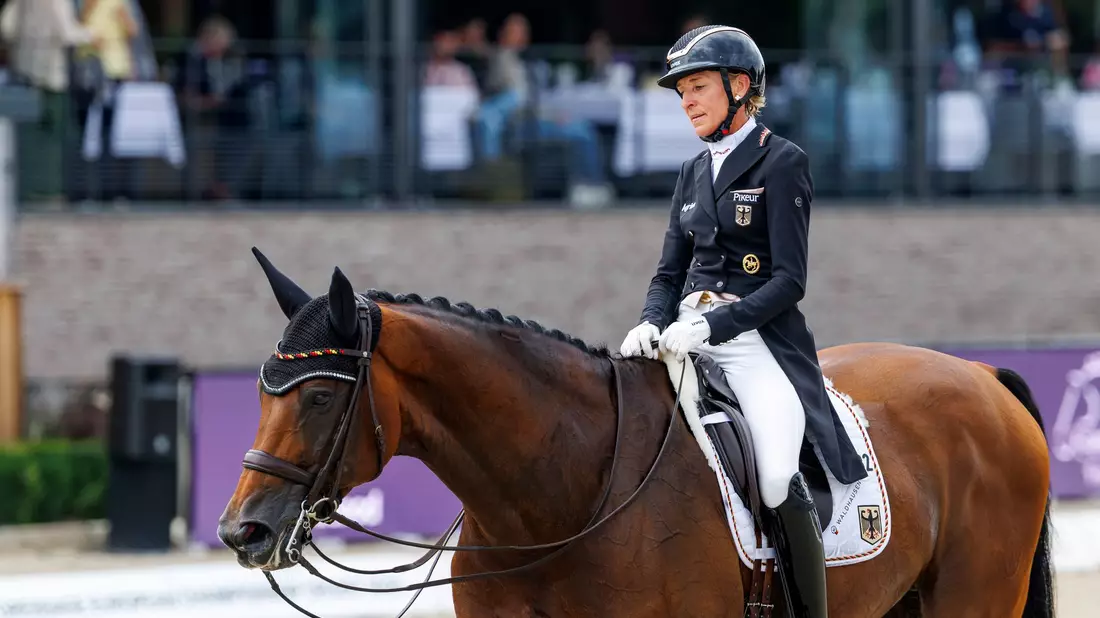 Ingrid Klimke zeigte bei der EM keinen guten Auftritt. - Bild: Stefan Lafrentz/dpa