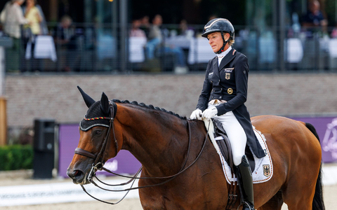 Ingrid Klimke zeigte bei der EM keinen guten Auftritt. - Foto: Stefan Lafrentz/dpa Ingrid Klimke zeigte bei der EM keinen guten Auftritt. - Foto: Stefan Lafrentz/dpa
