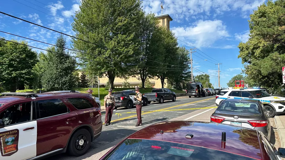 An einer katholischen Schule in Minneapolis ist es zu einem Schusswaffenvorfall gekommen. - Bild: Mark Vancleave/AP/dpa