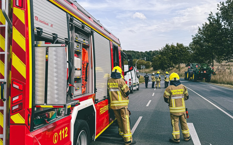FW-DT: Gefahrstoffaustritt auf der Lemgoer Straße / Kreuzung B66 - Foto: presseportal.de
