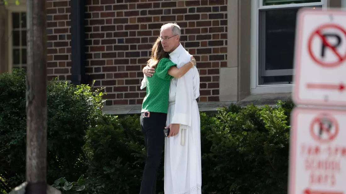 Zwei Kinder wurden während des Gottesdienstes von dem Täter erschossen. - Bild: Renée Jones Schneider/Star Tribune/AP/dpa