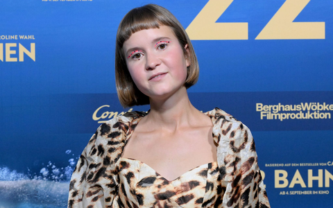 Binnen drei Jahren hat Caroline Wahl drei Romane geschrieben. (Archivbild) - Foto: Felix Hörhager/dpa