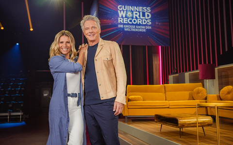Michelle Hunziker Jörg Pilawa Guinness World Records - Die große Show der Weltrekorde - Foto: Joyn/Marina Geckeler, presseportal.de