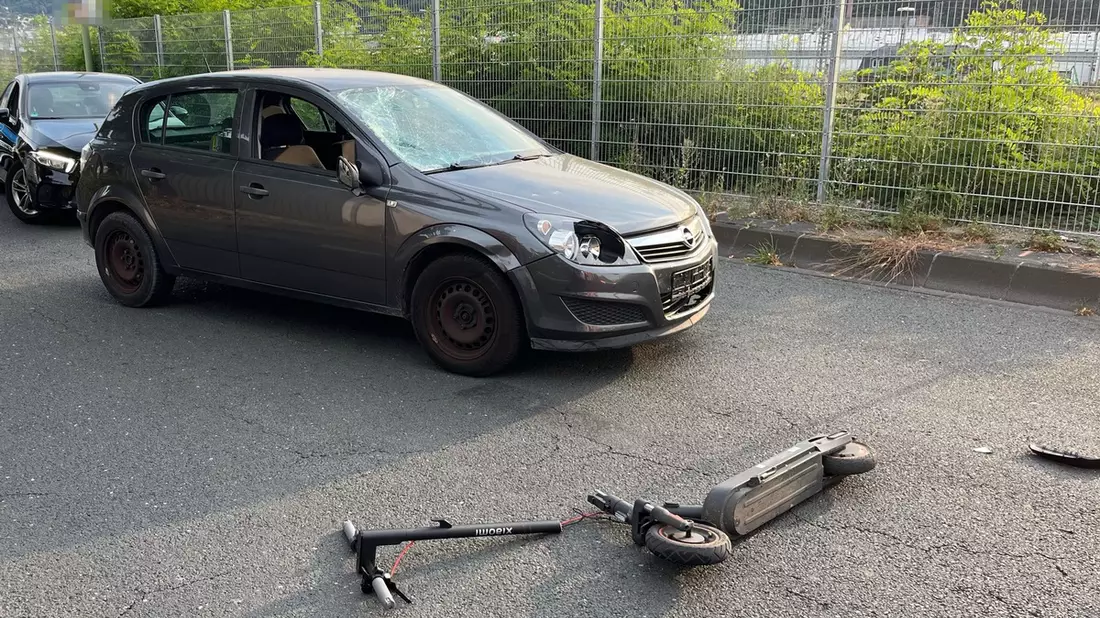 POL-HA: E-Scooter-Fahrer missachtet Vorfahrt und wird schwer verletzt - Bild: presseportal.de