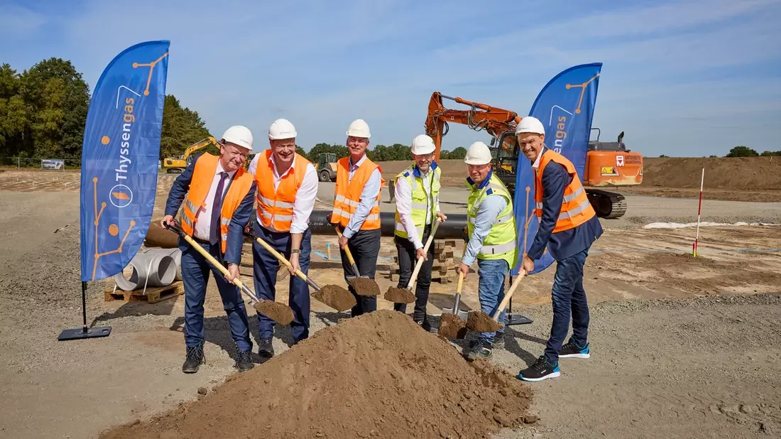 H2-Leitung Vlieghuis-Ochtrup / Spatenstich-Veranstaltung in Hoogstede: Thyssengas beginnt mit der Realisierung der grenzüberschreitenden Wasserstoff-Leitung zwischen den Niederlanden und Deutschland - Bild: presseportal.de